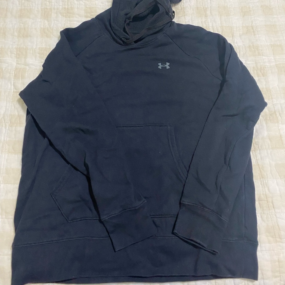 Black Under Armour hoodie